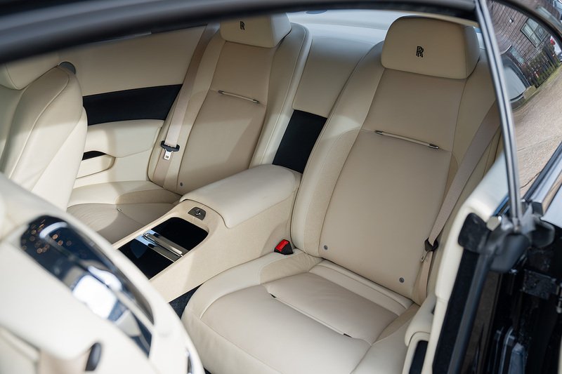Rolls-Royce Wraith V12 - Large 36