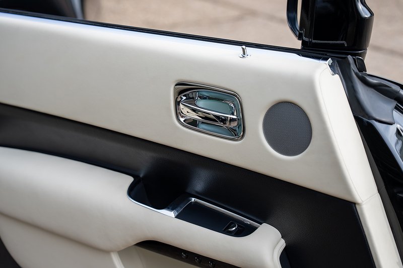 Rolls-Royce Wraith V12 - Large 34