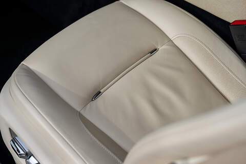 Rolls-Royce Wraith V12 - Large 25