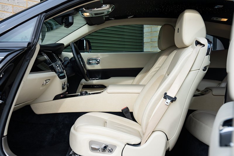 Rolls-Royce Wraith V12 - Large 3