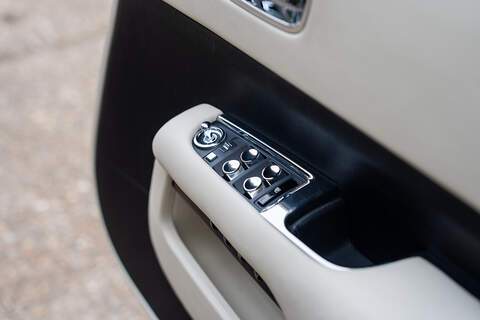Rolls-Royce Wraith V12 - Large 43