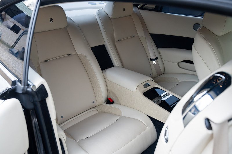 Rolls-Royce Wraith V12 - Large 11