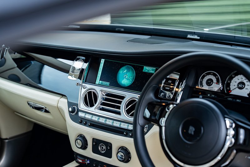 Rolls-Royce Wraith V12 - Large 35