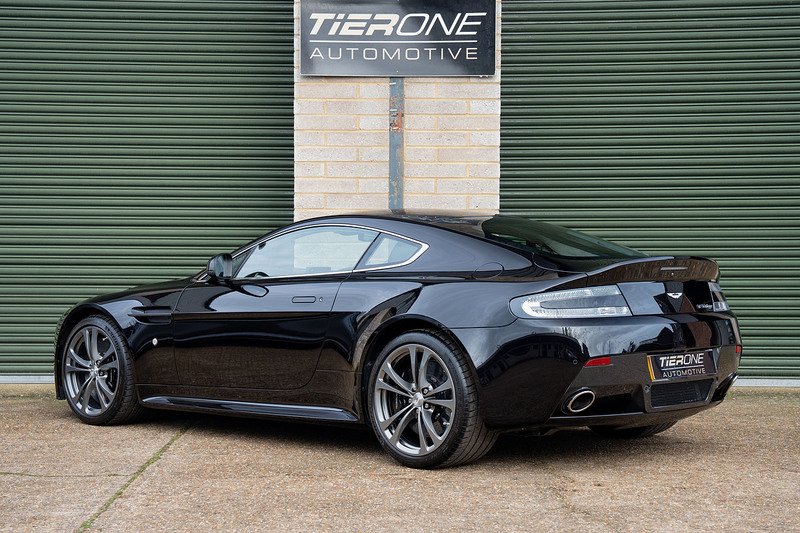 Aston Martin Vantage V12 - Large 8