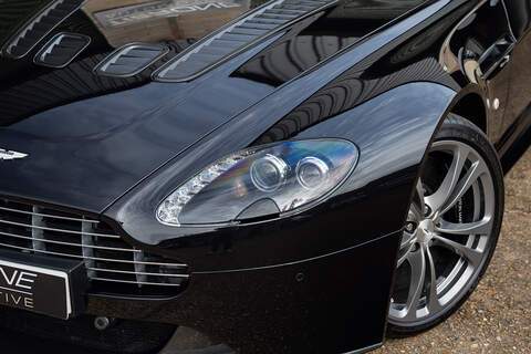 Aston Martin Vantage V12 - Large 20