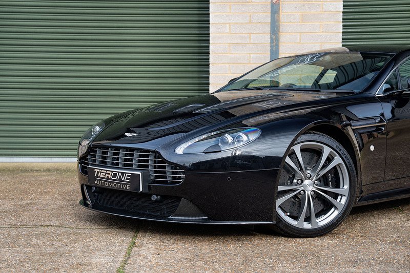 Aston Martin Vantage V12 - Large 49