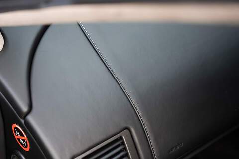 Aston Martin Vantage V12 - Large 30
