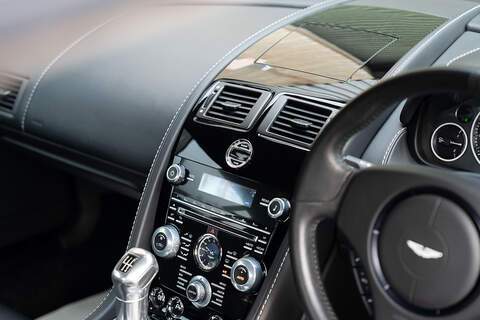 Aston Martin Vantage V12 - Large 15