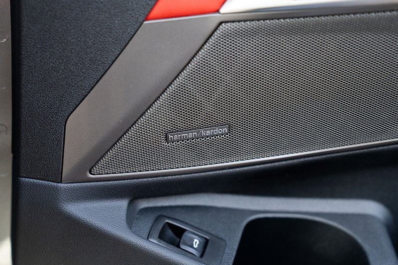 BMW M3 BiTurbo Competition - Large 29