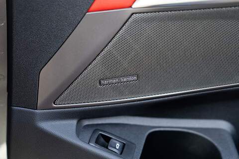 BMW M3 BiTurbo Competition - Large 29