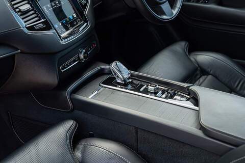 Volvo XC90 h T8 Twin Engine Inscription Pro - Large 27