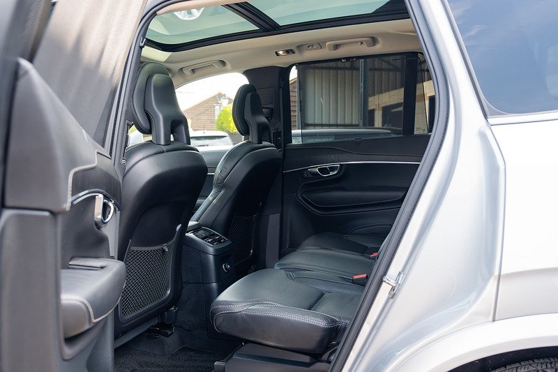 Volvo XC90 h T8 Twin Engine Inscription Pro - Large 4