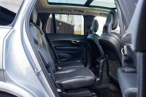 Volvo XC90 h T8 Twin Engine Inscription Pro - Large 18
