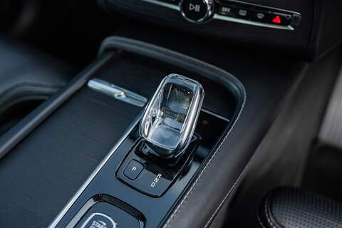 Volvo XC90 h T8 Twin Engine Inscription Pro - Large 11