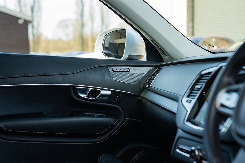 Volvo XC90 h T8 Twin Engine Inscription Pro - Large 41