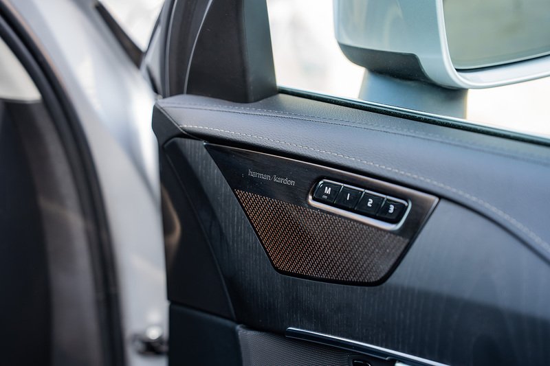 Volvo XC90 h T8 Twin Engine Inscription Pro - Large 42