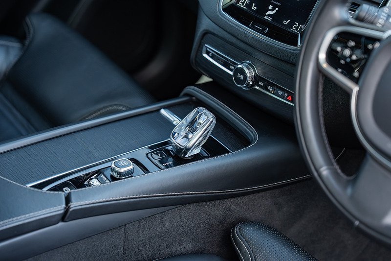 Volvo XC90 h T8 Twin Engine Inscription Pro - Large 31