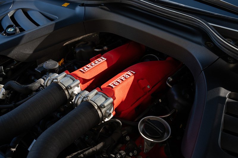 Ferrari GTC4Lusso T V8 - Large 56