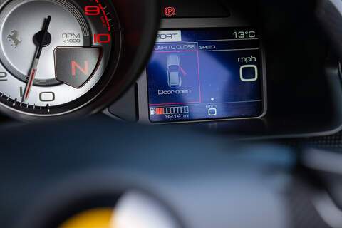 Ferrari GTC4Lusso T V8 - Large 29