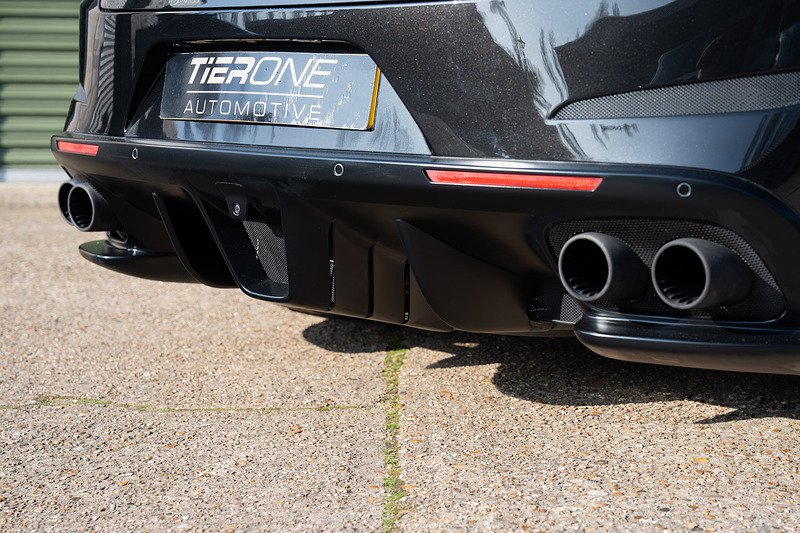 Ferrari GTC4Lusso T V8 - Large 23