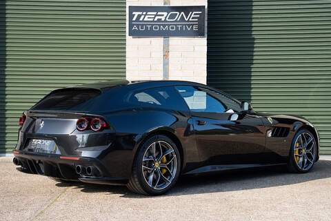 Ferrari GTC4Lusso T V8 - Large 1