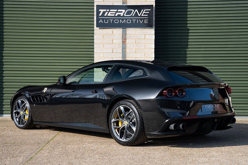 Ferrari GTC4Lusso T V8 - Large 8