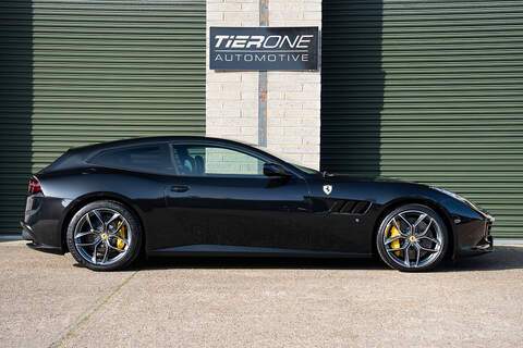Ferrari GTC4Lusso T V8 - Large 2