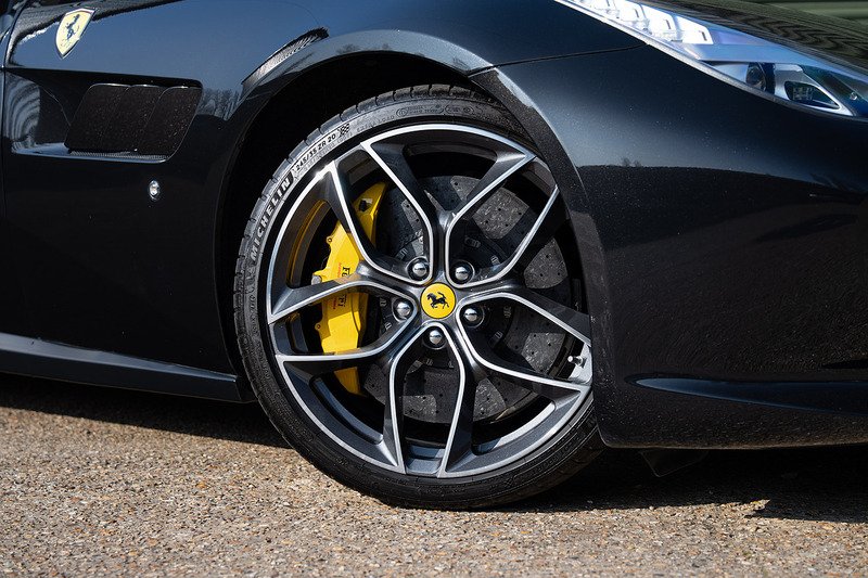 Ferrari GTC4Lusso T V8 - Large 21