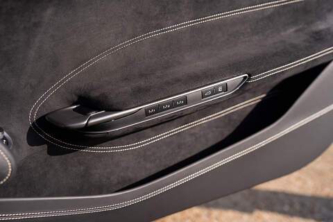 Ferrari GTC4Lusso T V8 - Large 32