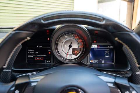 Ferrari GTC4Lusso T V8 - Large 13