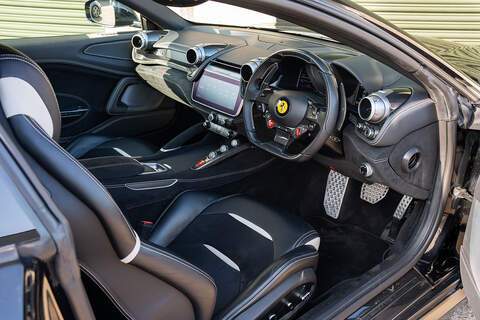 Ferrari GTC4Lusso T V8 - Large 10