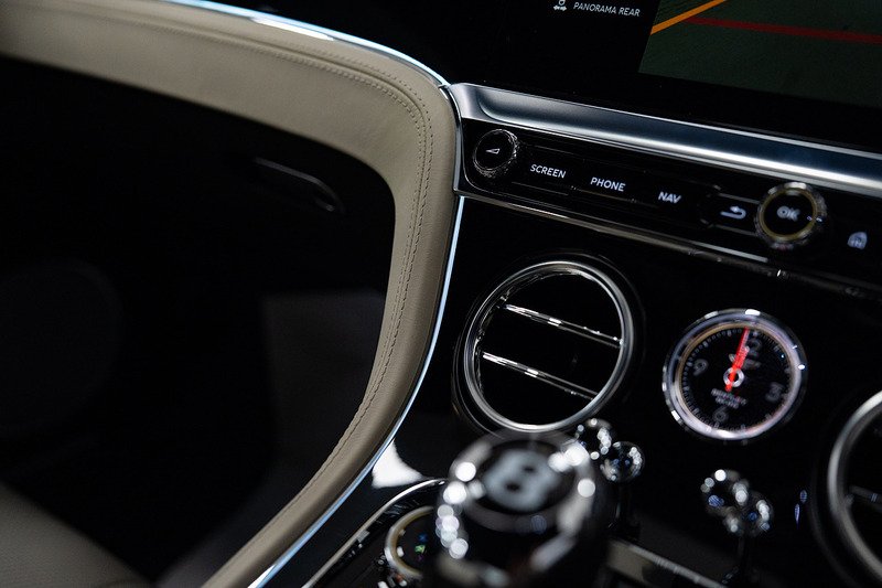 Bentley Continental W12 GT - Large 23