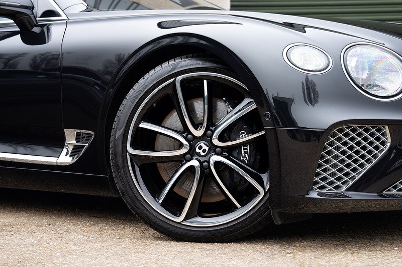Bentley Continental W12 GT - Large 53