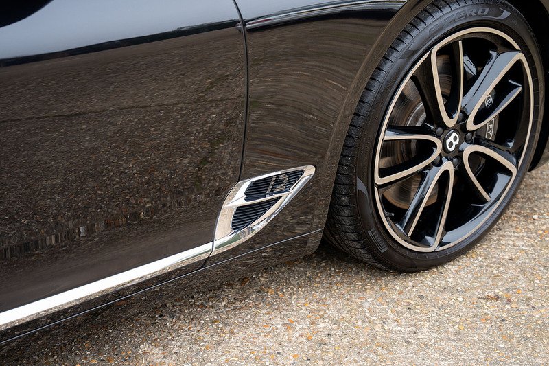 Bentley Continental W12 GT - Large 29