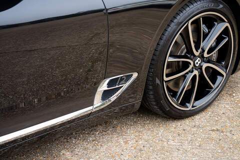 Bentley Continental W12 GT - Large 29