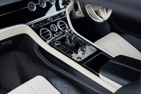 Bentley Continental W12 GT - Large 59