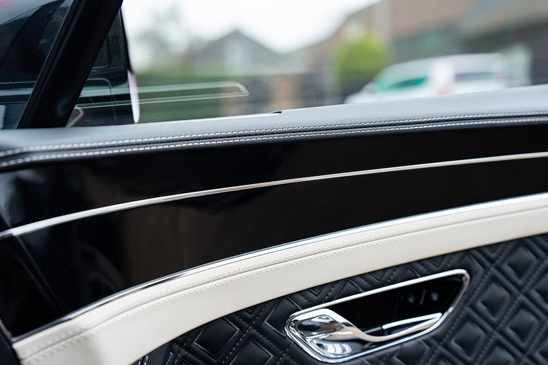 Bentley Continental W12 GT - Large 64