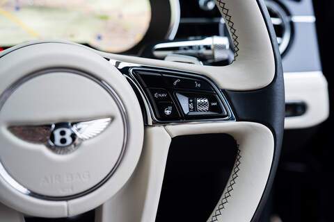 Bentley Continental W12 GT - Large 40