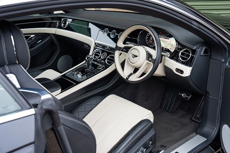 Bentley Continental W12 GT - Large 10