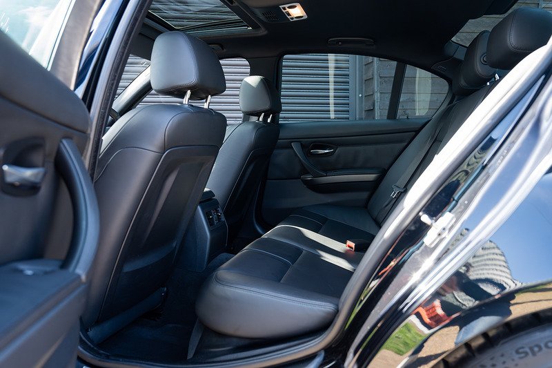 BMW M3 iV8 - Large 4