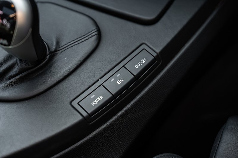 BMW M3 iV8 - Large 28