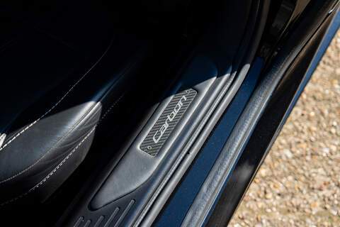Aston Martin DBS V12 Carbon Black - Large 5