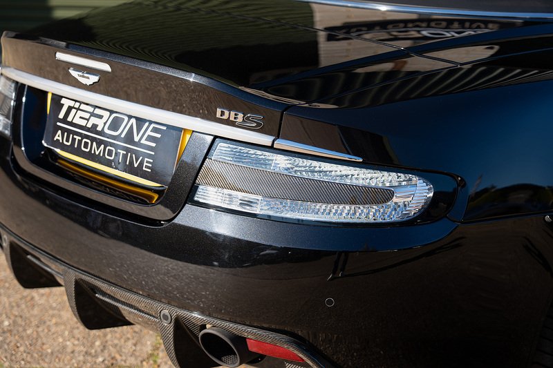 Aston Martin DBS V12 Carbon Black - Large 14
