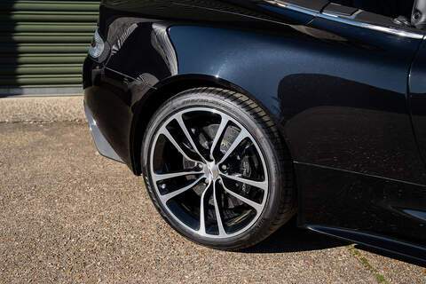 Aston Martin DBS V12 Carbon Black - Large 29