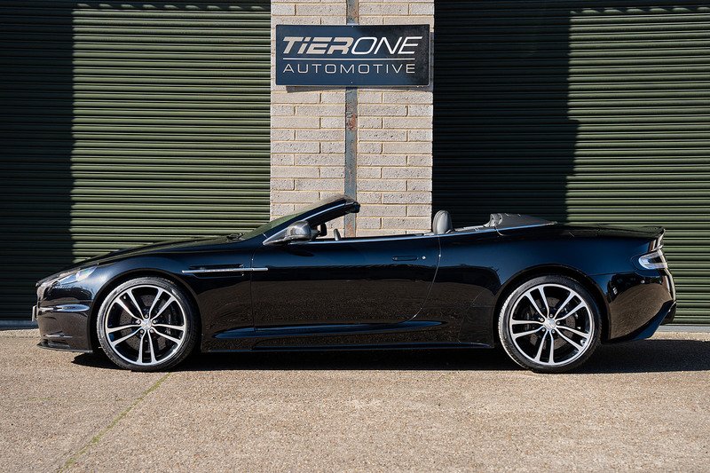 Aston Martin DBS V12 Carbon Black - Large 54