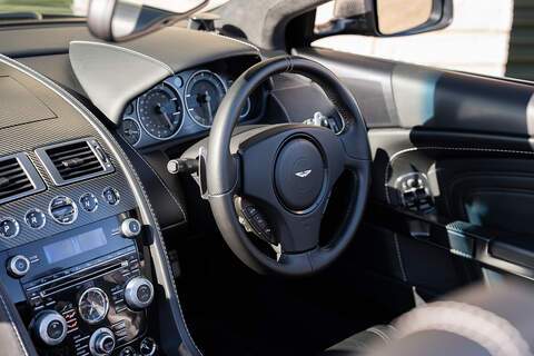Aston Martin DBS V12 Carbon Black - Large 45