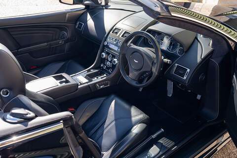Aston Martin DBS V12 Carbon Black - Large 46