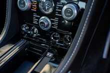 Aston Martin DBS V12 Carbon Black - U847