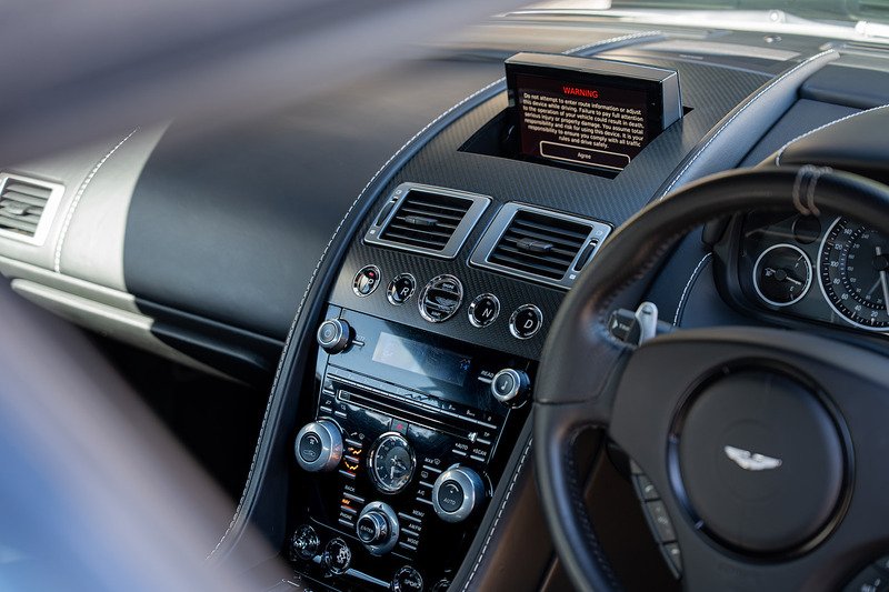 Aston Martin DBS V12 Carbon Black - Large 55