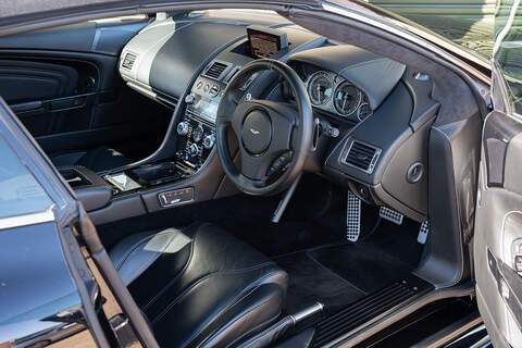 Aston Martin DBS V12 Carbon Black - Large 10